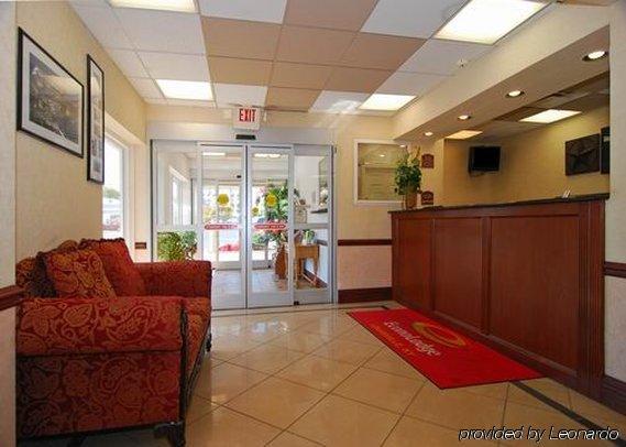 Econo Lodge Downtown Louisville Interieur foto