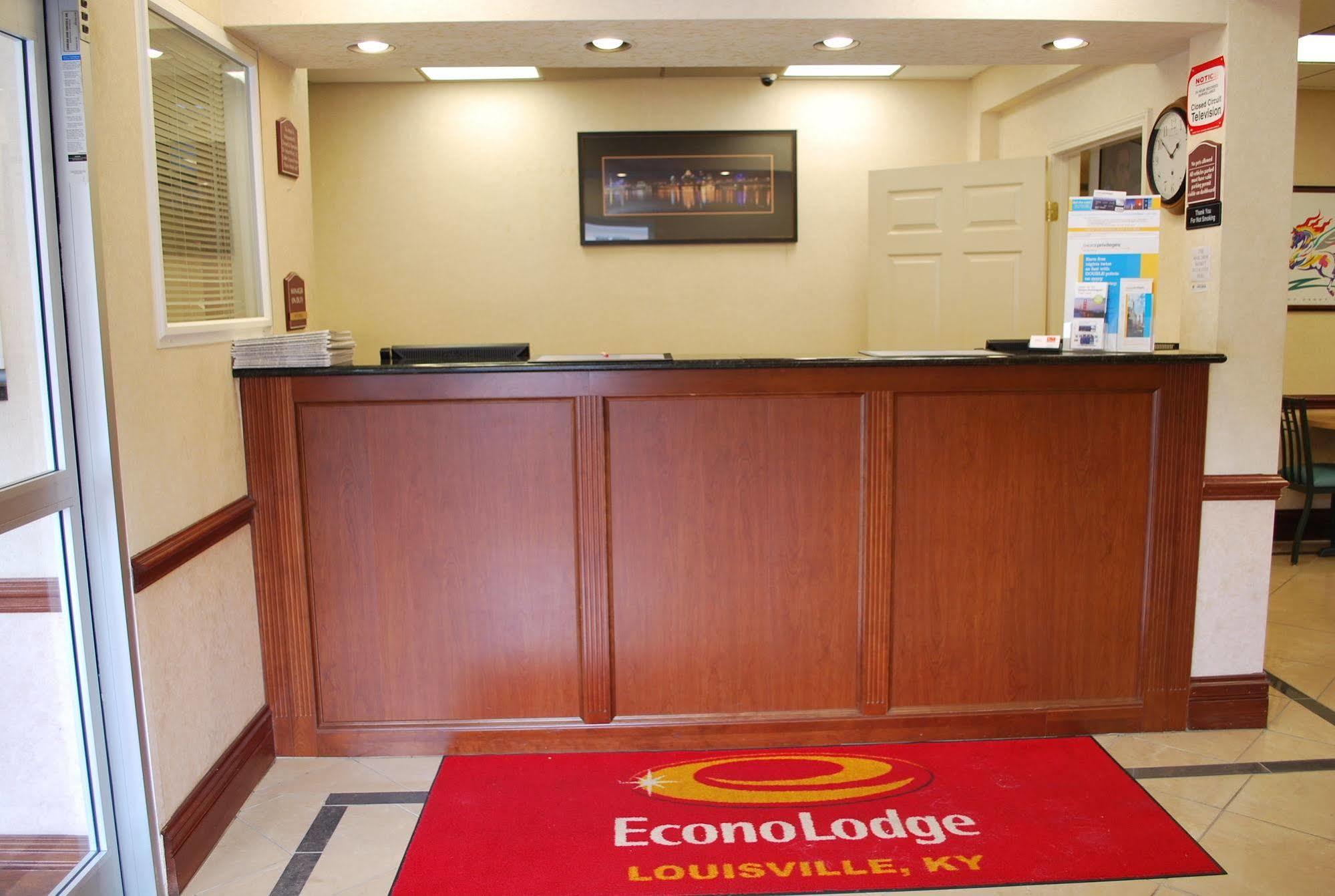 Econo Lodge Downtown Louisville Interieur foto