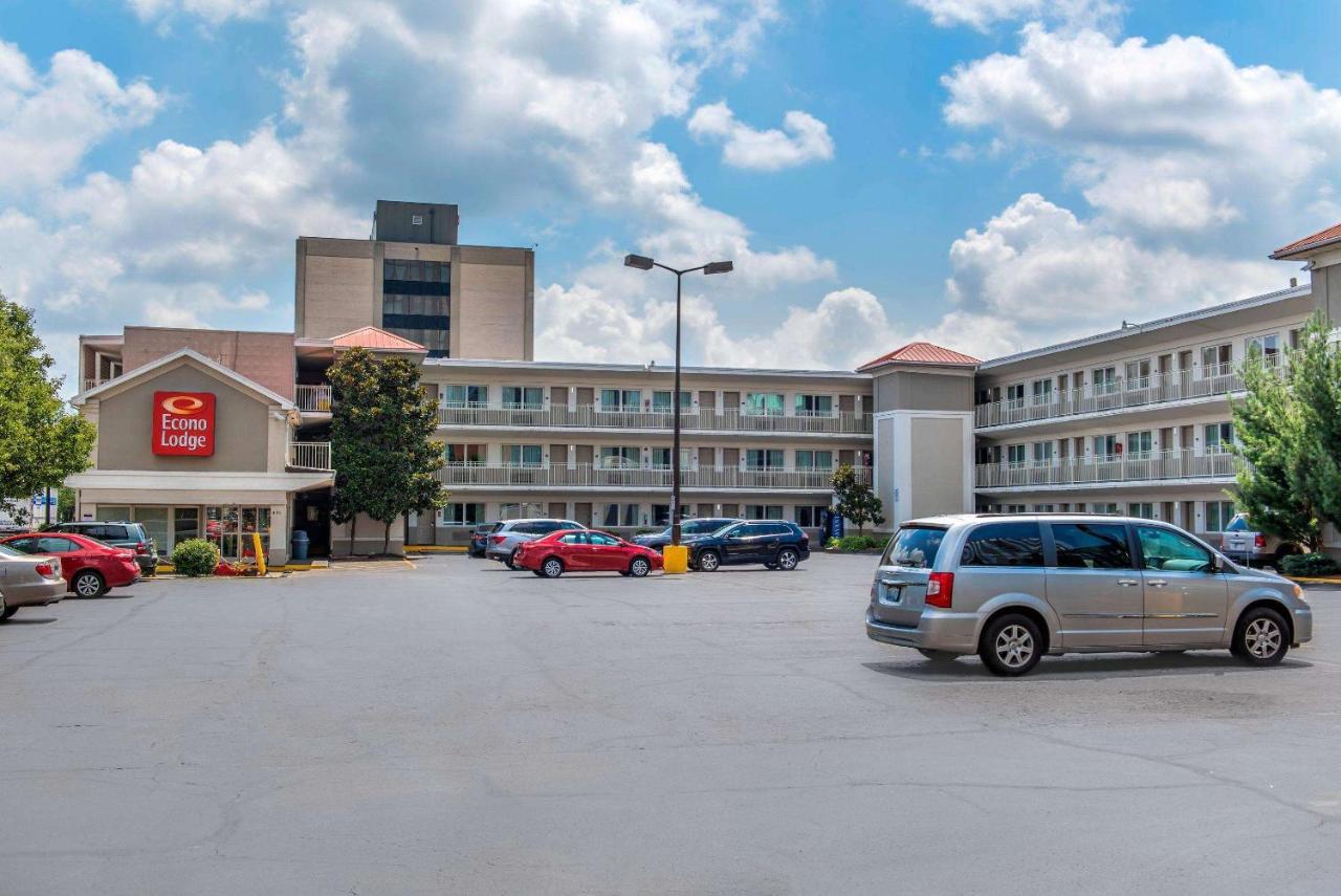 Econo Lodge Downtown Louisville Buitenkant foto